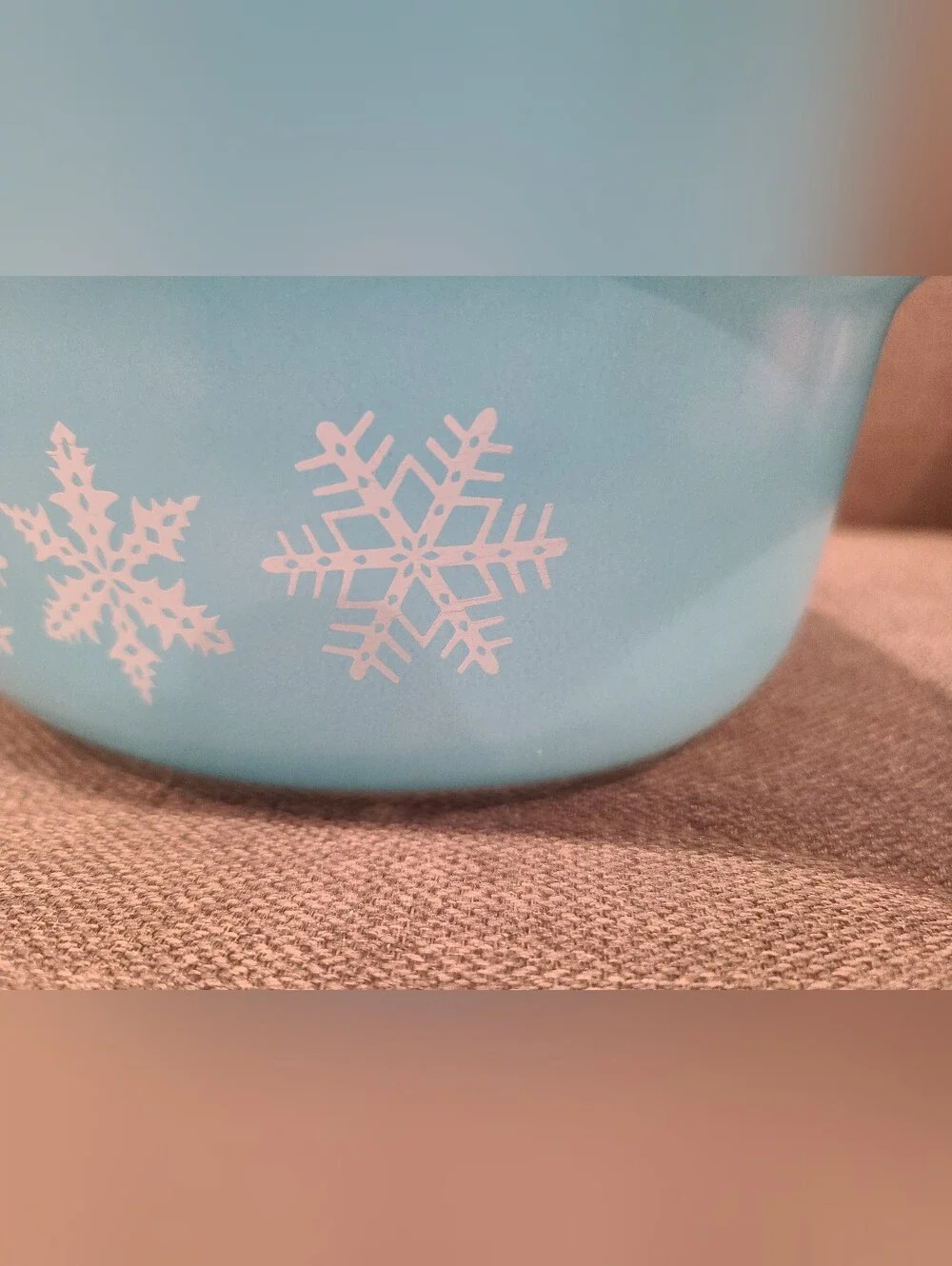 Vintage Pyrex Snowflake Turquoise oval casserole dish & lid